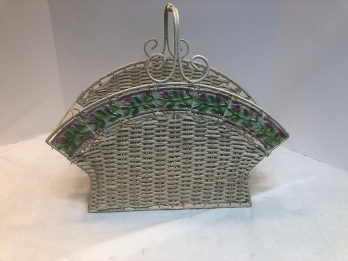 Vintage white wicker basket - white,