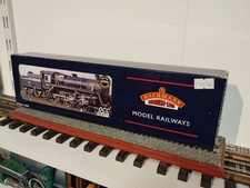 Bachmann (OO) 32-950 Standard Class 4MT 2-6-0 No 76053 in BR Black, BR1B Tender.