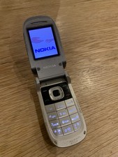 Retro Nokia 2760 flip phone