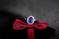 18ct White Gold Stunning AAAA Royal Style Tanzanite & Diamond Cocktail Ring VS