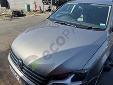 VOLKSWAGEN PASSAT B7 Bonnet 3AA823031