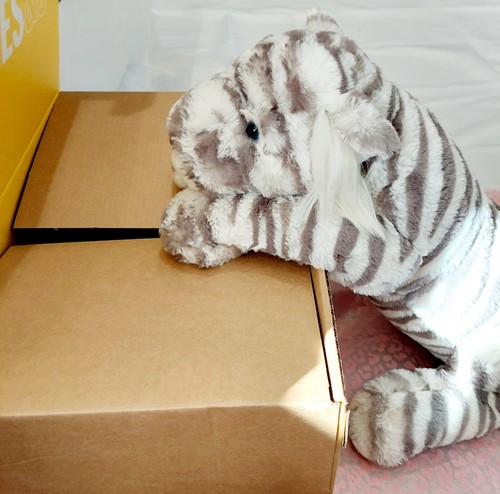 Jellycat sacha snow tiger - jellycat,