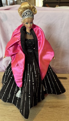 Barbie happy holidays - barbie,