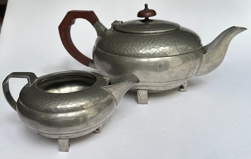 Teapot cream jug - teapot, cobb