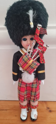 Vintage scottish bagpiper doll - scottish,