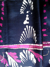 Black/Pink Fine Batik Sari Silk Remnant 38cmx110cm Sew/Textiles/Doll Arts/Crafts