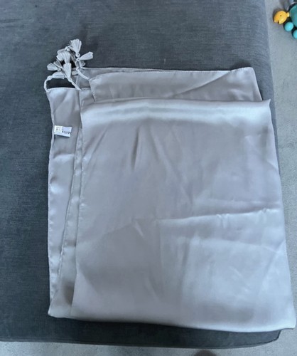 Ladies silver shawl never worn - ladies,