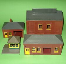Tri-ang / Victorian Railway Station Buildings & Loco Shed Etc