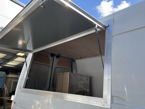 Serving hatch 1000x650 - serving, &