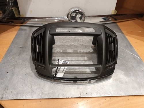 Vauxhall insignia elite nav - vauxhall,
