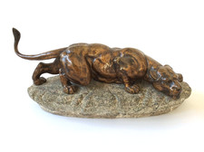 CLOVIS - EDWARD MASSON SIGNED SUPERB PATINATED BRONZE LIONESS 39x17 CM & VGC
