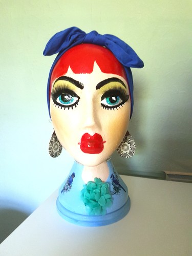 Hand painted mannequin head - hand,