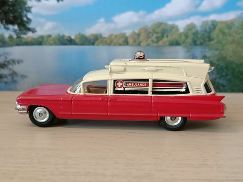 Corgi toys 437 superior - corgi,