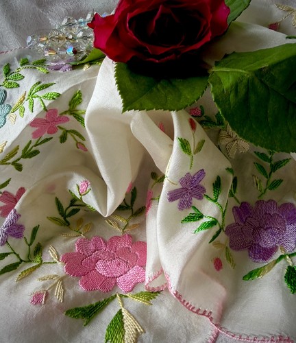Vintage silk hand embroidered - silk,