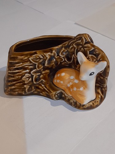Vintage small sylvac deer - small, /log