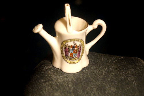 Rare crested ware albion - crested,