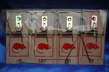 4 Old Type Wooden Mouse Traps