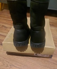 black ugg 100% beocon