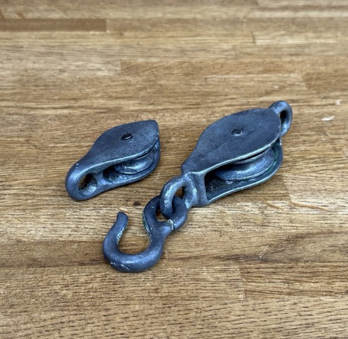 Vintage small pulley - 2, wheels