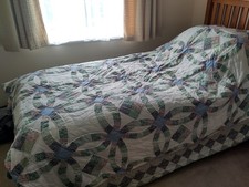 Queen/Double Wedding Ring Quilt and two matching pillow cases