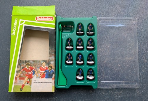Subbuteo lightweight ref 753