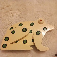 Vtg Hand Carved Folk Art Green