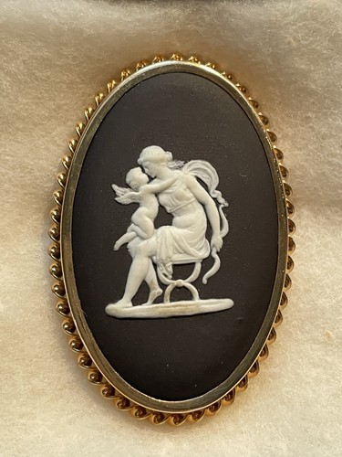 Vintage 1962 wedgwood black - vintage,