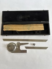 Moore & Wright No 995 Vernier Bevel Protractor and Case