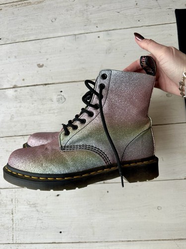 Glitter rainbow pastel doctor - glitter,