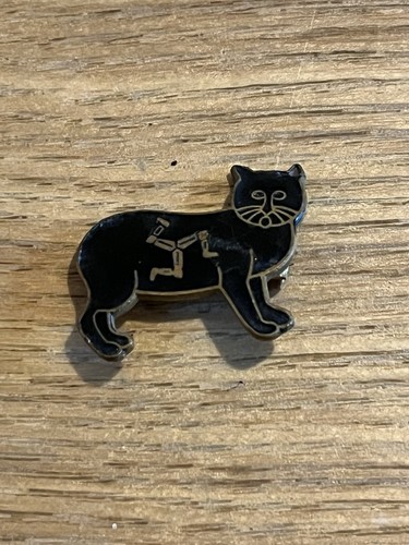 Vintage manx cat enamel badge - vintage,