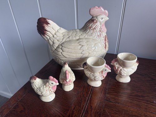 Hen chicken egg - egg,