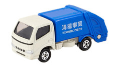 Takara Tomy Tomica 045 No.45 Toyota Dyna Refuse Truck