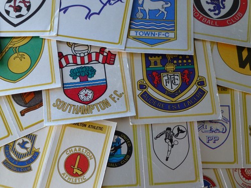 Panini football team badges - football,