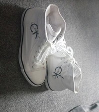 Calvin Klein Size 8 Mens
