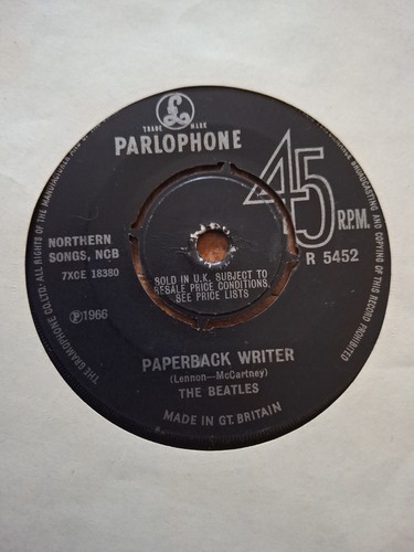 The beatles paperback - beatles, writer