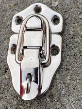 CHROME TOGGLE CATCH LOCK