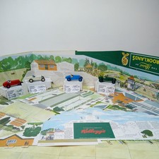 Lledo Kellogg's Vintage Racers Boxset in Box Brooklands Diorama Alfa ERA MG