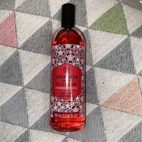 Body shop japanese - shop, cherry