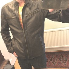 Collarless Brown 100% Leather