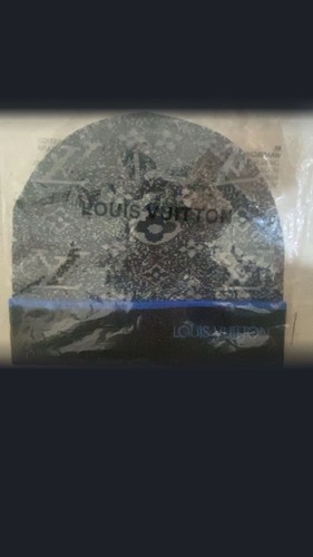 Louis vuitton beanie very good - louis,