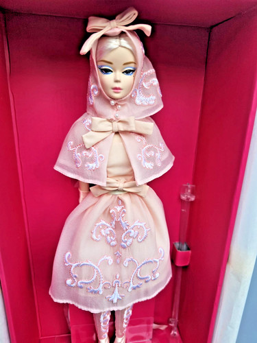 Barbie doll silkstone - doll,