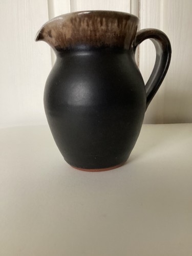 Stephen pearce shanagarry jug - stephen,