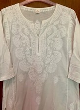 Tunic Top S/M White Paisley