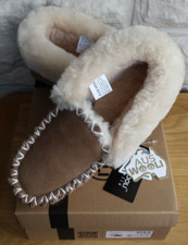 BNIB, AUS WOOLI AUSTRALIA SHEEPSKIN MOCCASIN - U.K. SIZE 5-6.  RRP £139.00
