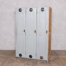 Bank three wooden storage - three,