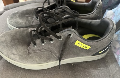 Five ten cycling shoes - ten,