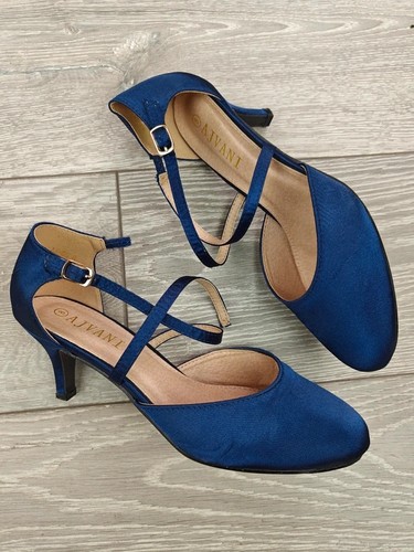 Low heel cross over ankle - low,