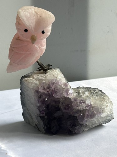 Carved rose quartz bird owl - quartz, on