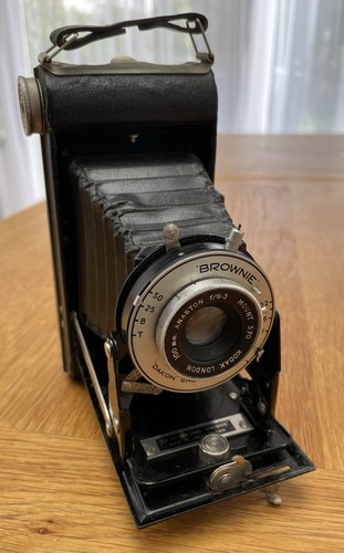 Kodak vintage six - six, 20