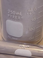Vintage PYREX 250 mL Beaker